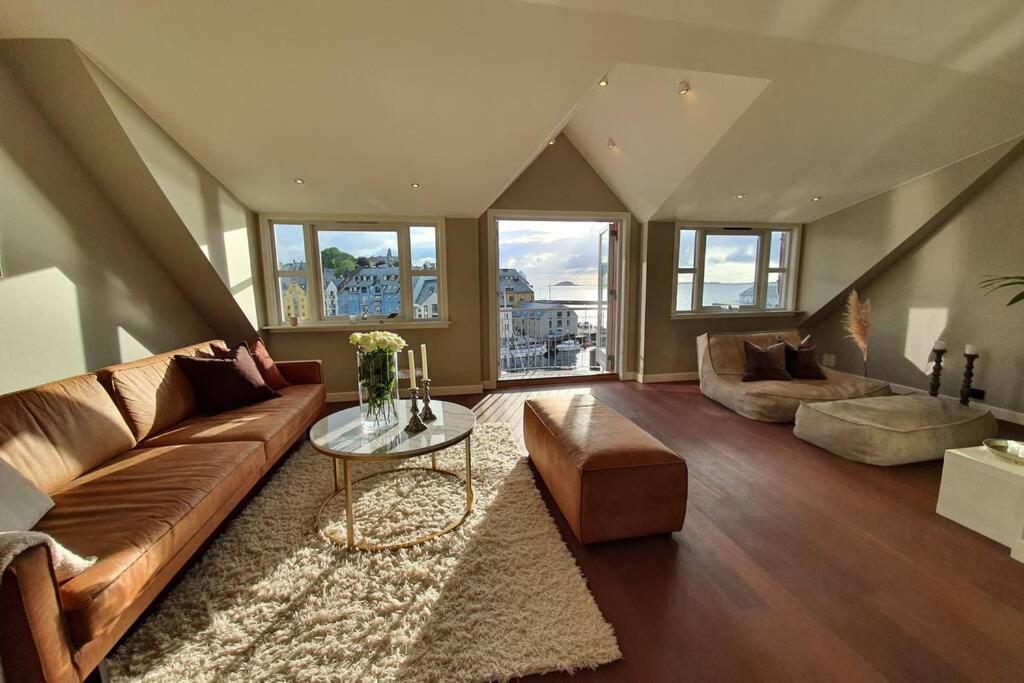 Alesund Skysuite Ålesund Exterior foto